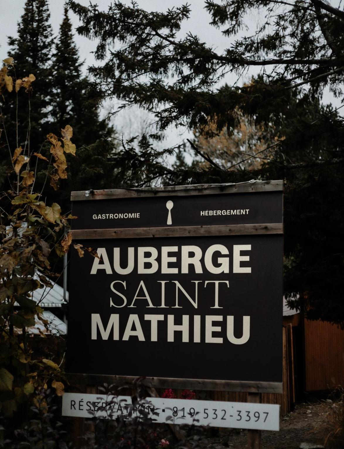 Auberge Saint-Mathieu المظهر الخارجي الصورة